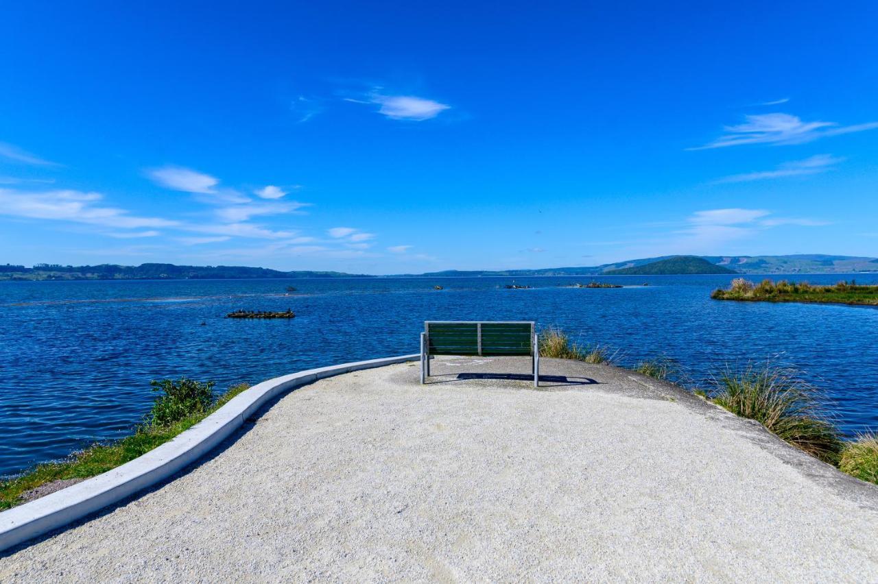 Ngongotaha Lakeside Lodge Dış mekan fotoğraf